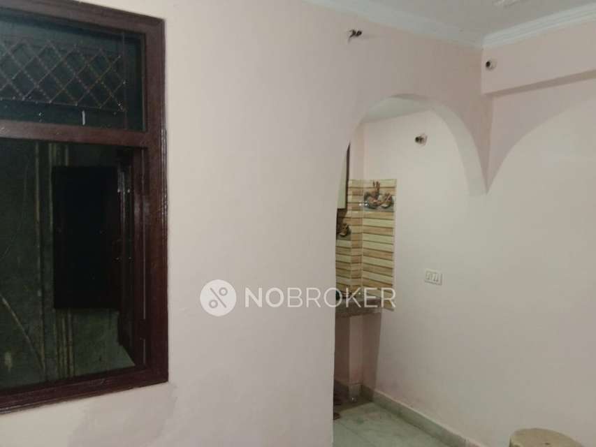 2 BHK Flat In Apartment For Sale  In Chirag Dilli