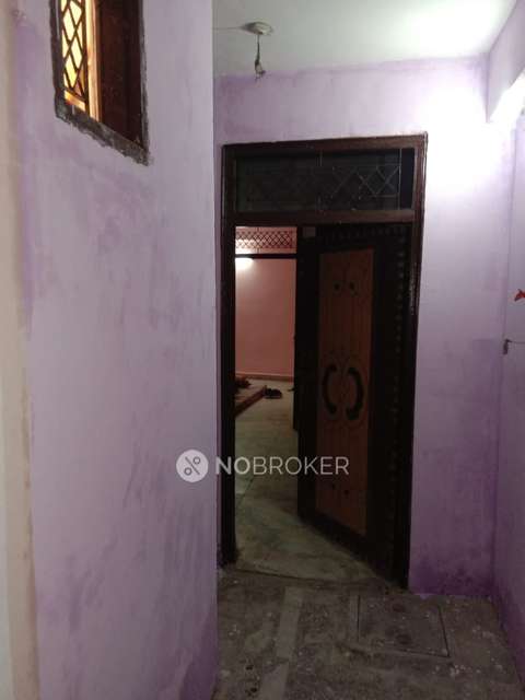 2 BHK Flat In Apartment For Sale  In Chirag Dilli