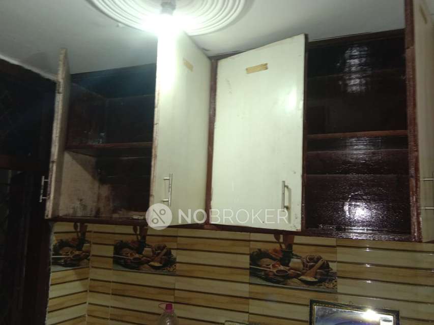 2 BHK Flat In Apartment For Sale  In Chirag Dilli