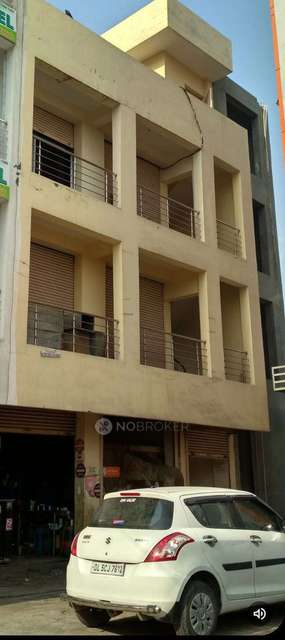 Godown/Warehouse in  Gamma 1, Greater Noida for Rent 