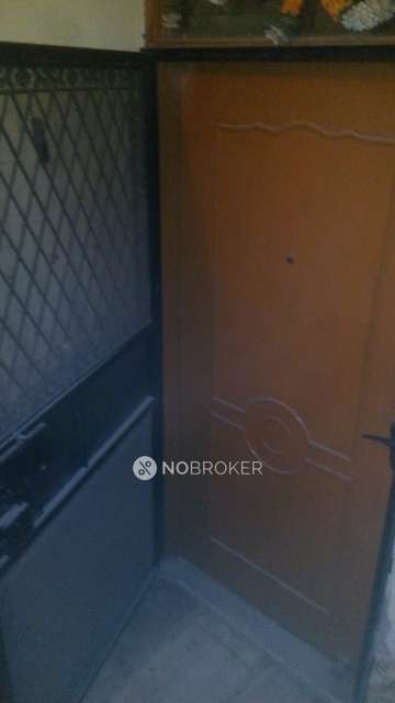 2 BHK Flat For Sale  In Laxmi Nagar