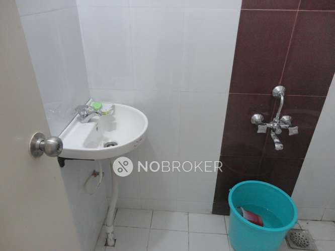 2 BHK Flat In Navratna Swastik Society For Sale  In Hadapsar