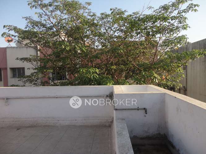2 BHK Flat In Navratna Swastik Society For Sale  In Hadapsar