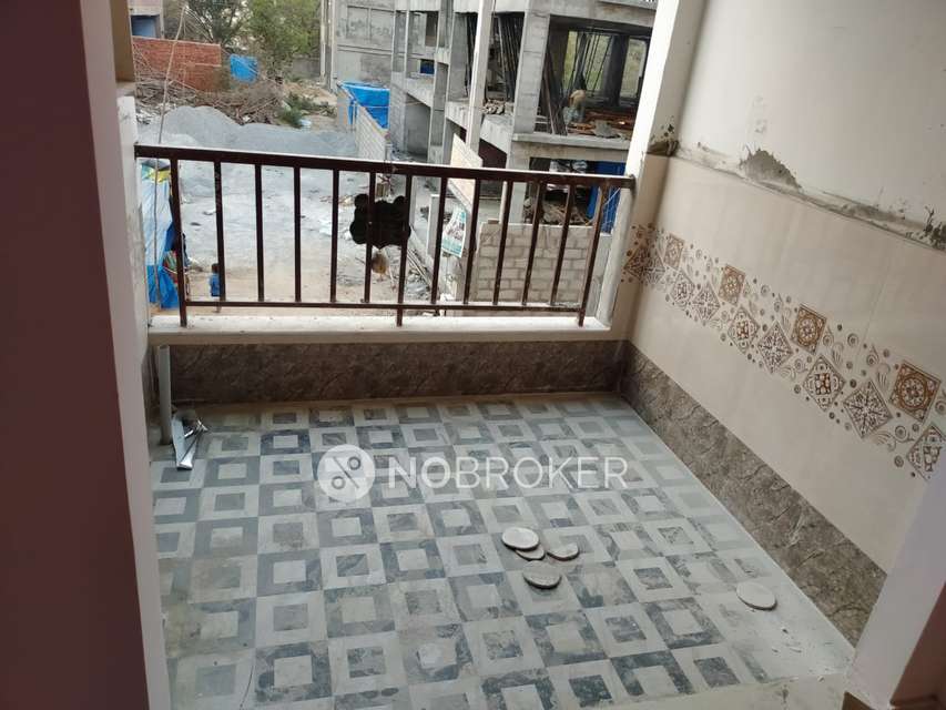 2 BHK Flat In Samishti Lake View Mansion, For Sale  In Gandimaisamma