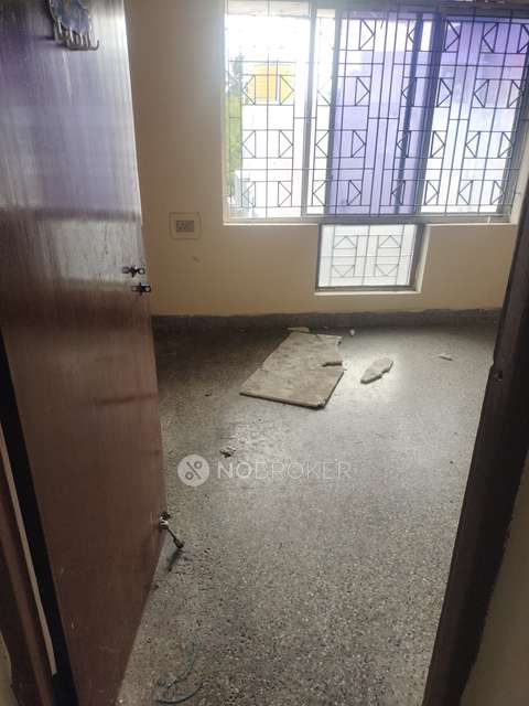 2 BHK Flat In Power Apartments For Sale  In Anna Nagar