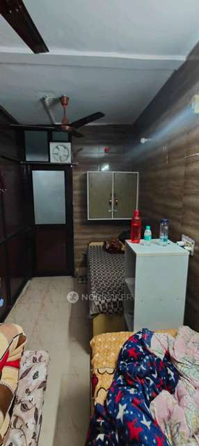 PG for Girls in Laxmi Nagar