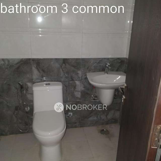 4 BHK Flat In Supertech Capetown For Sale  In Sector 74