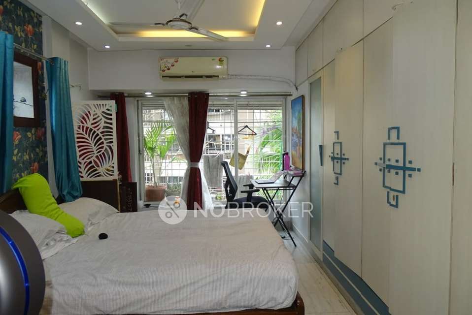 2 BHK Flat In Silver Palm Apartment For Sale  In Vile Parle West