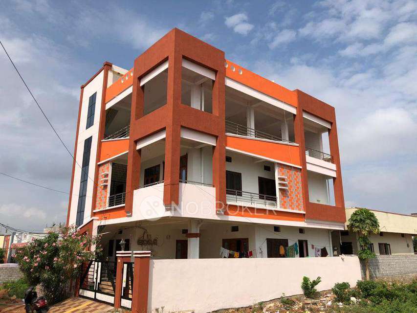 4+ BHK Flat For Sale  In Vanasthalipuram