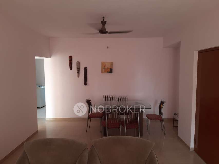 Single Room for Female In 4 BHK  In Kolte Patil Misty Moors In Undri