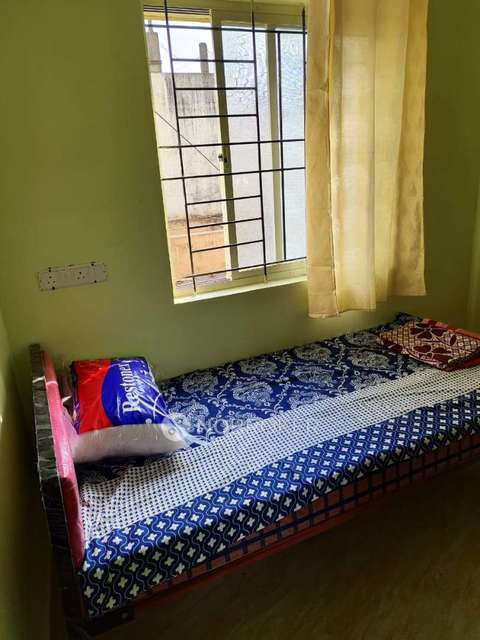 PG for Boys in Ejipura