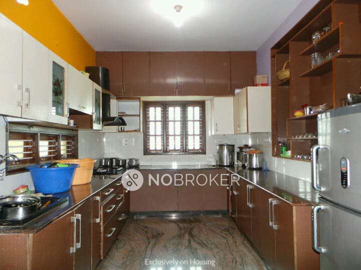 4+ BHK Flat For Sale  In Uttarahalli