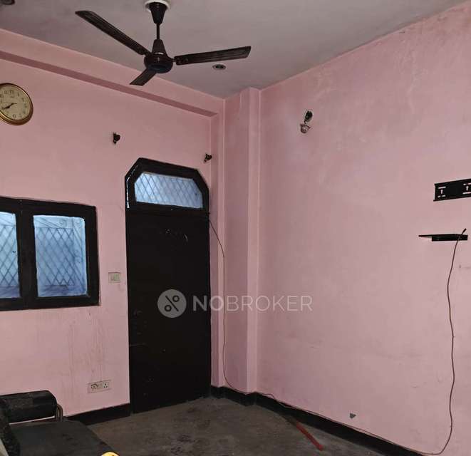 1 BHK House for Rent  In Ismailpur Extension
