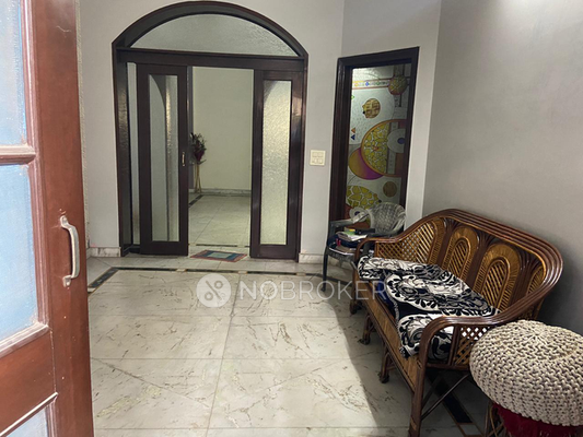 2 BHK Flat for Rent  In Vivek Vihar