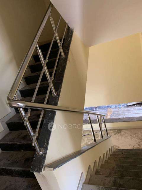 2 BHK Flat In Confluence for Rent  In Mundhwa