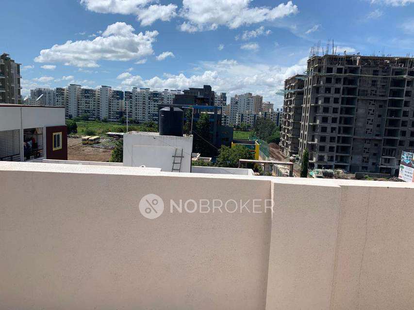 2 BHK Flat In Confluence for Rent  In Mundhwa