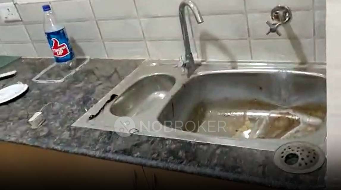 3 BHK Flat In Gaur City 2 14th Avenue, For Sale  In Sector 16c