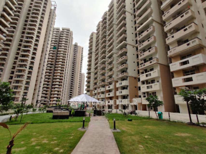 3 BHK Flat In Gaur City 2 14th Avenue, For Sale  In Sector 16c