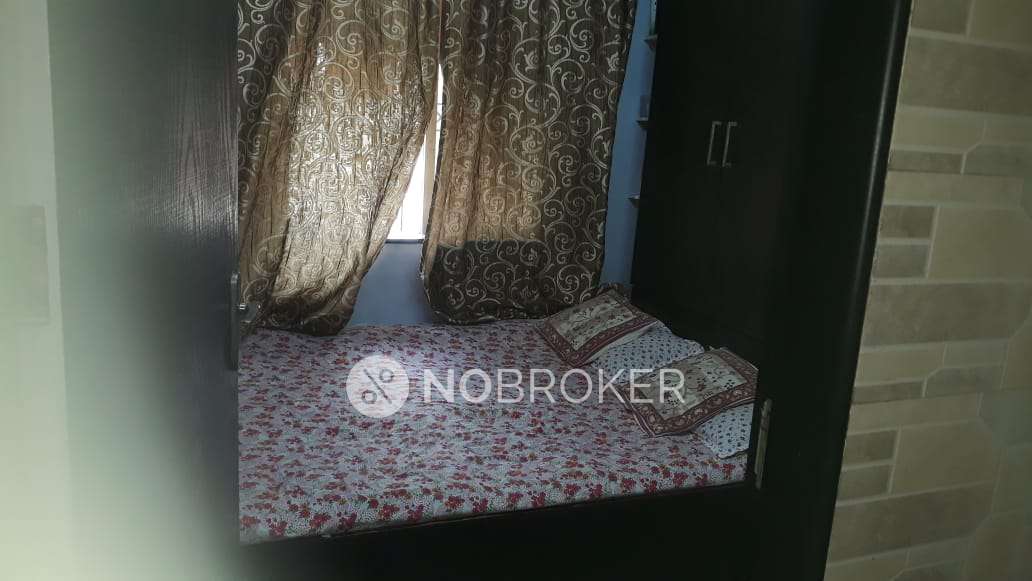 2 BHK Flat In Penta Galaxy Chs For Sale  In Antop Hill