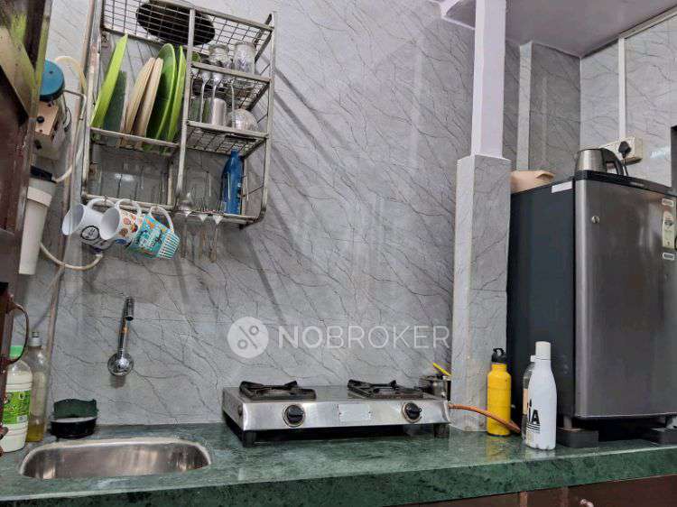 Single Room for Male In 1 BHK  In  Apartment In Santacruz East