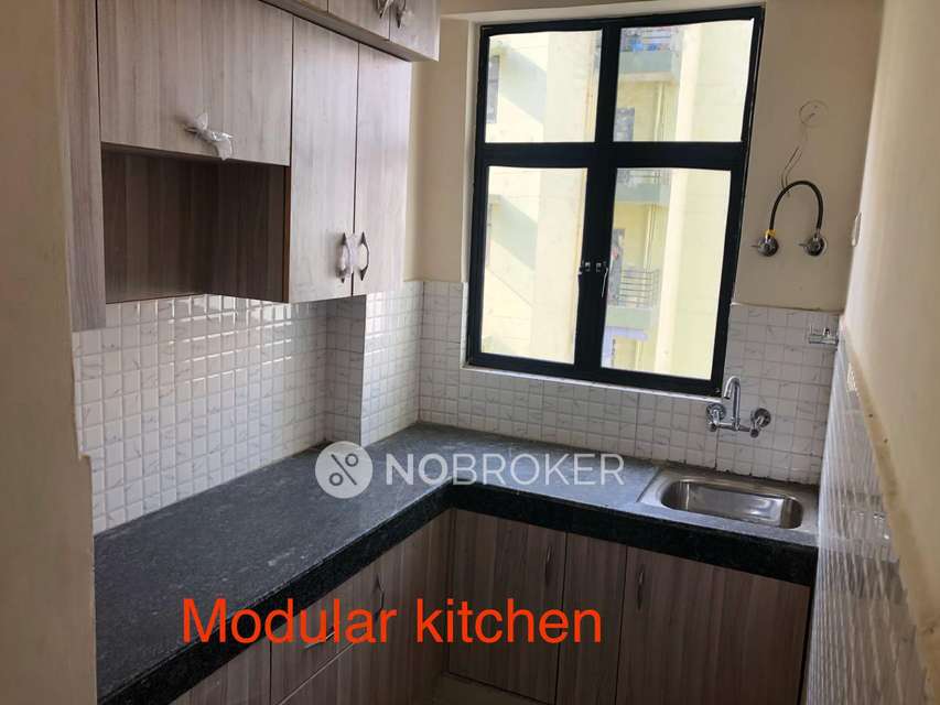 3 BHK Flat In Devika Skypers For Sale  In Raj Nagar Extension