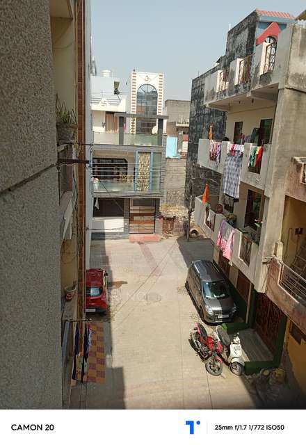 2 BHK Flat In Standalo Ne Building For Sale  In Sahibabad