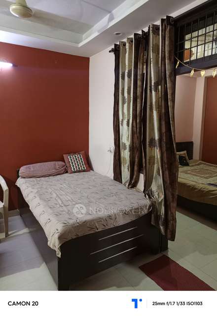 2 BHK Flat In Standalo Ne Building For Sale  In Sahibabad