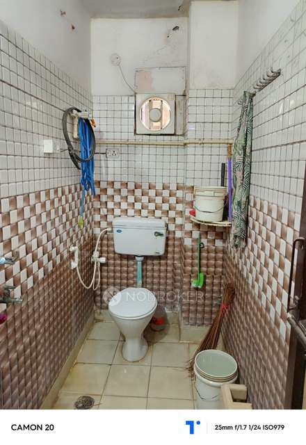 2 BHK Flat In Standalo Ne Building For Sale  In Sahibabad