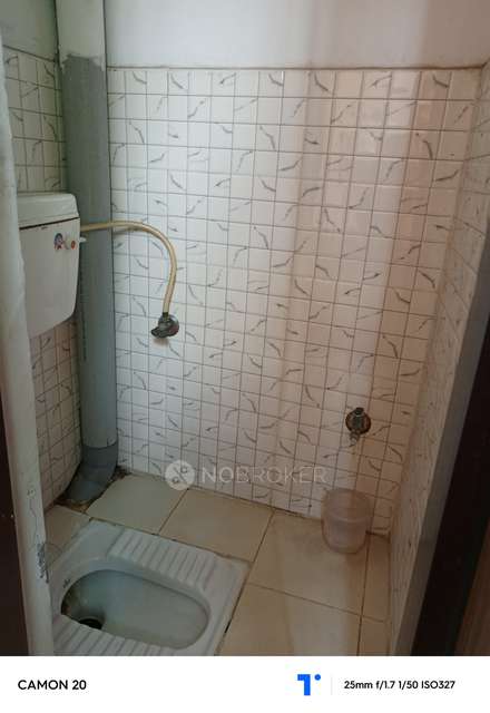 2 BHK Flat In Standalo Ne Building For Sale  In Sahibabad