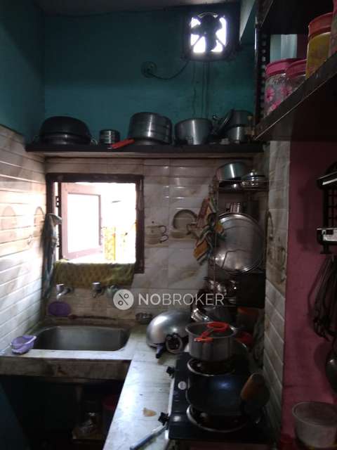 1 BHK Flat In Standalone Building  For Sale  In Shastri Nagar