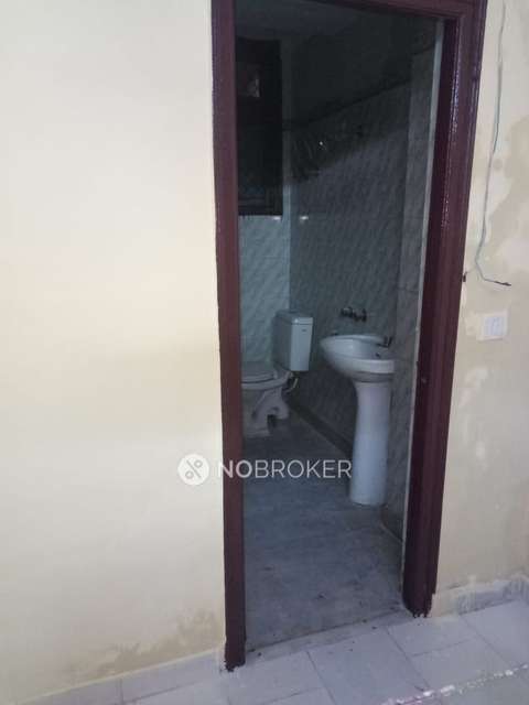 2 BHK Flat In Green Valley Apartment For Sale  In Badarpur