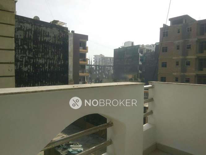 2 BHK Flat In Shubham Apartment For Sale  In Sector 72