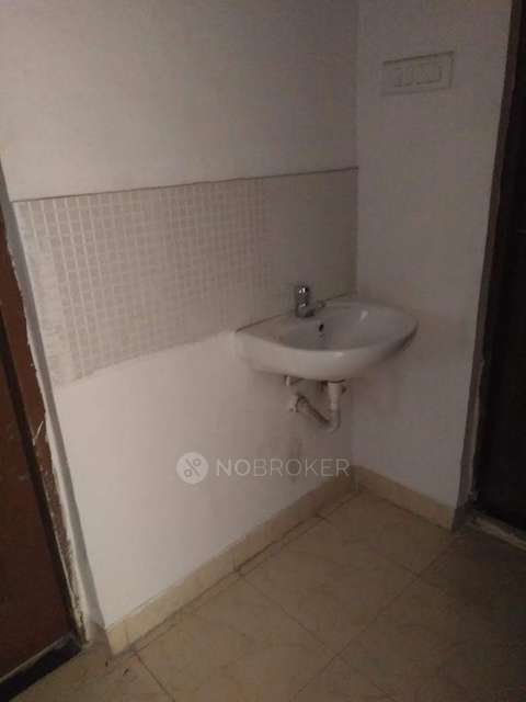 1 BHK Flat In Royal Star City For Sale  In Main Road