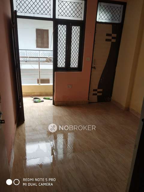 2 BHK Flat For Sale  In Shakarpur