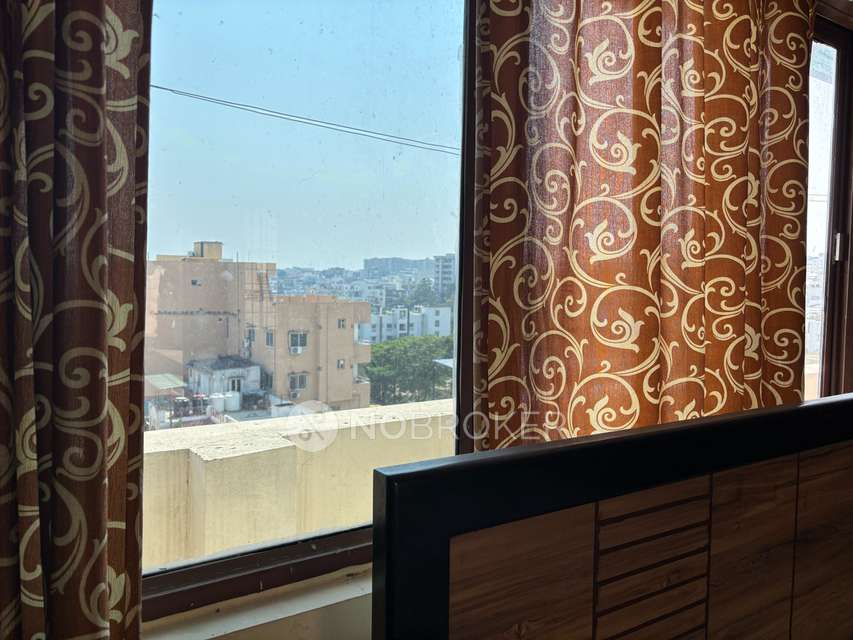 1 BHK Flat In Hasan Residency for Rent  In Banjara Hills