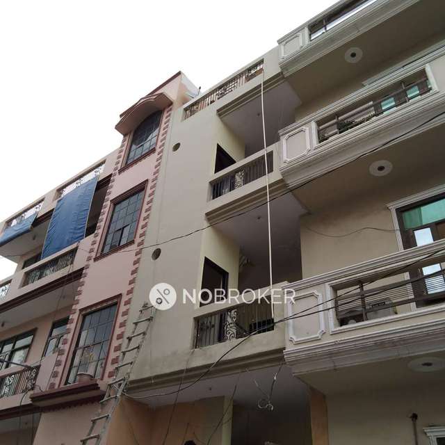 1 RK House for Rent  In Sector 4