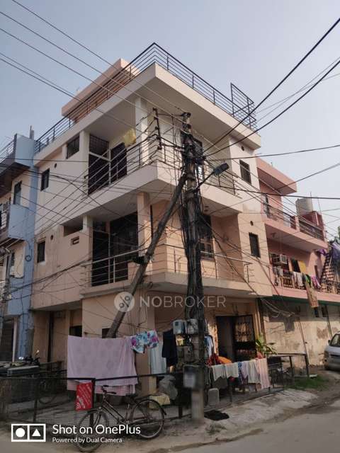1 BHK Flat For Sale  In  Sector 40