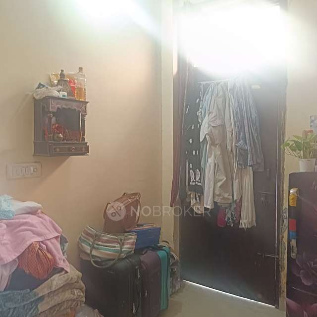 1 BHK Flat For Sale  In  Sector 40