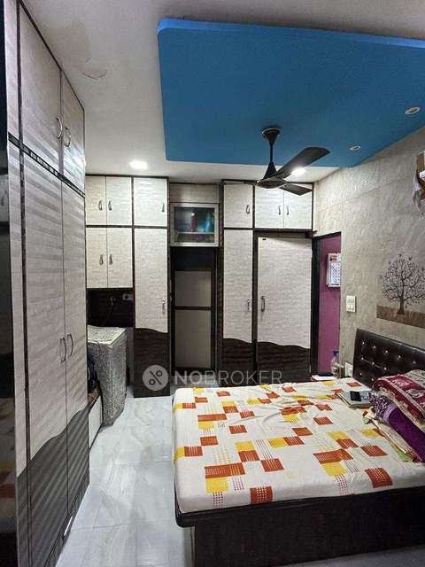 2 BHK Flat In Ishkrupa Building For Sale  In Vile Parle