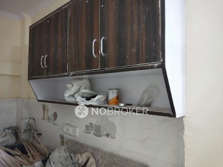 1 BHK Flat In Standalone Building  For Sale  In South Extension Ii