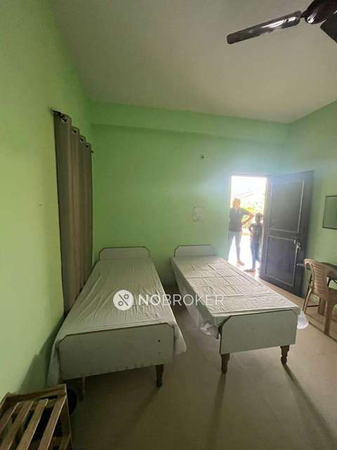 PG for Boys in Knowledge Park Iii