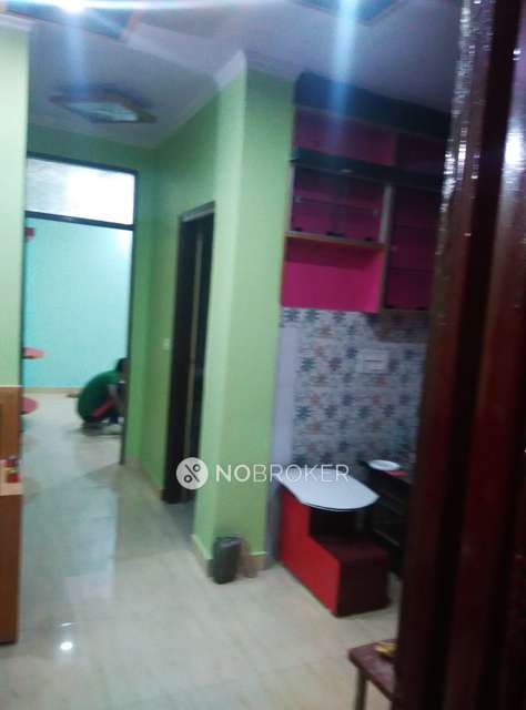 2 BHK Flat For Sale  In Vinod Nagar East