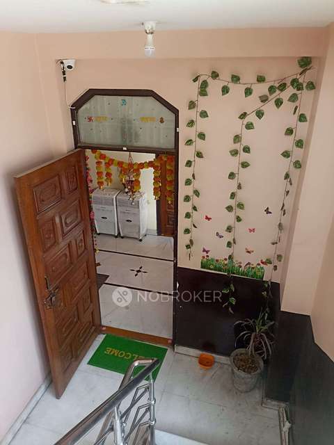 PG for Girls in Sarita Vihar