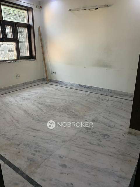 4 BHK Flat For Sale  In Sector 23