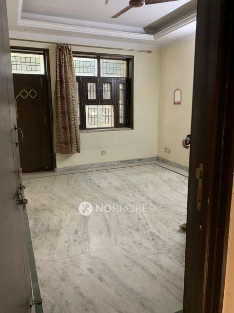 4 BHK Flat For Sale  In Sector 23