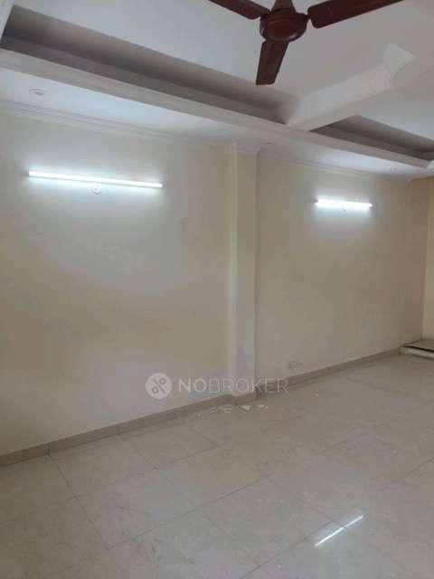 4 BHK Flat For Sale  In Sector 23