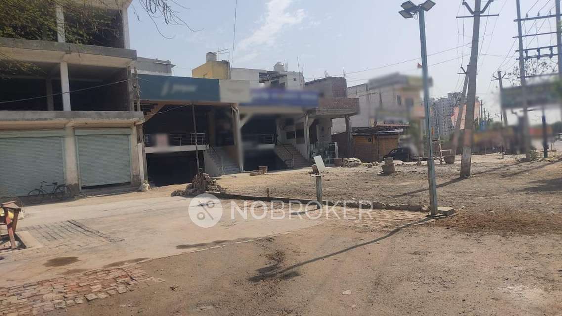 Showroom in Sector 81, Faridabad for Rent 