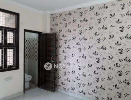 2 BHK Flat For Sale  In Mohan Garden