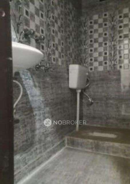 2 BHK Flat For Sale  In Mohan Garden