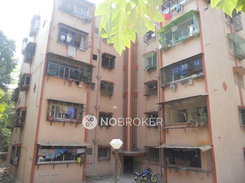 2 BHK Flat In Gagangiri Building for Rent  In Ghatkopar East